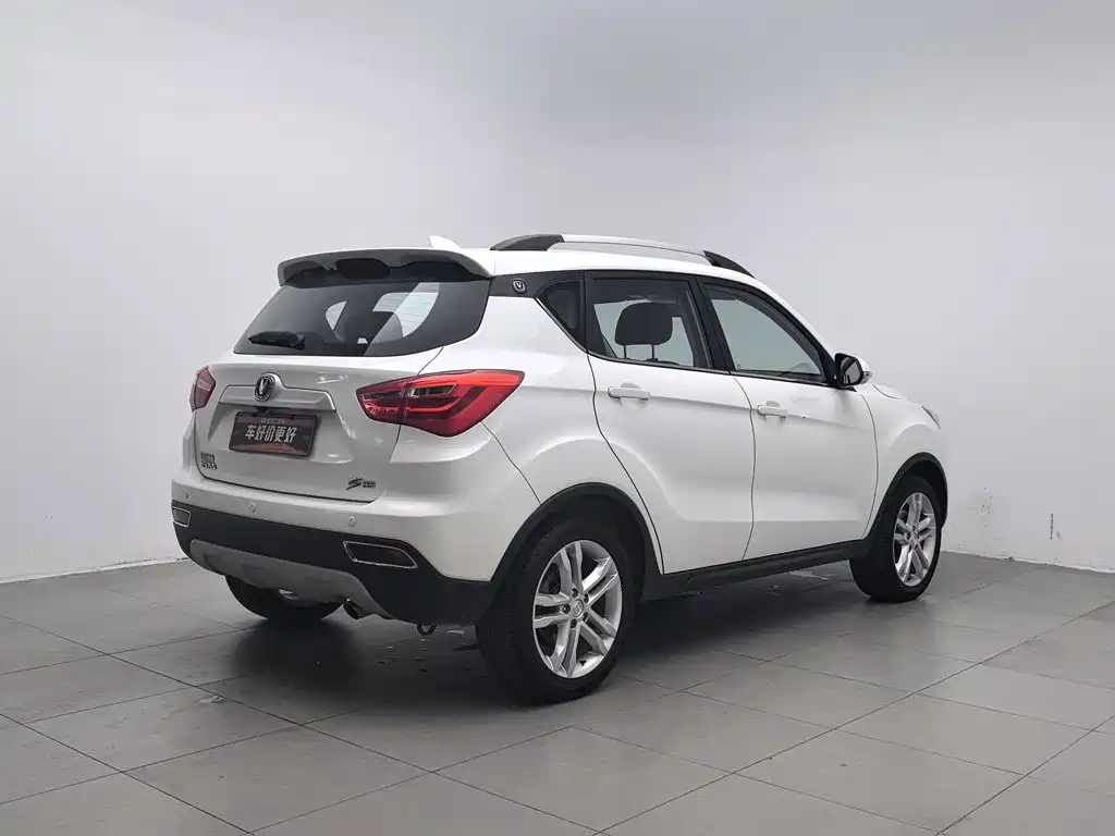 Changan CS35 — миниатюра 2