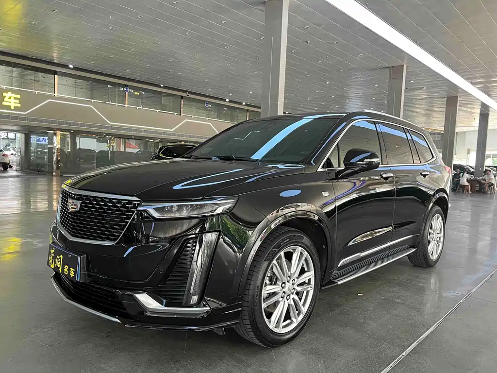Cadillac XT6