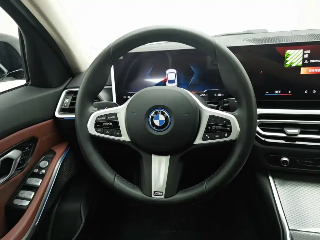 BMW i3 — миниатюра 11