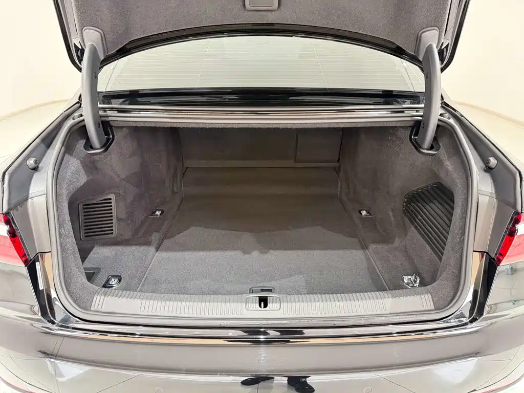 Audi A8 — фотографии объявления, Фото 27
