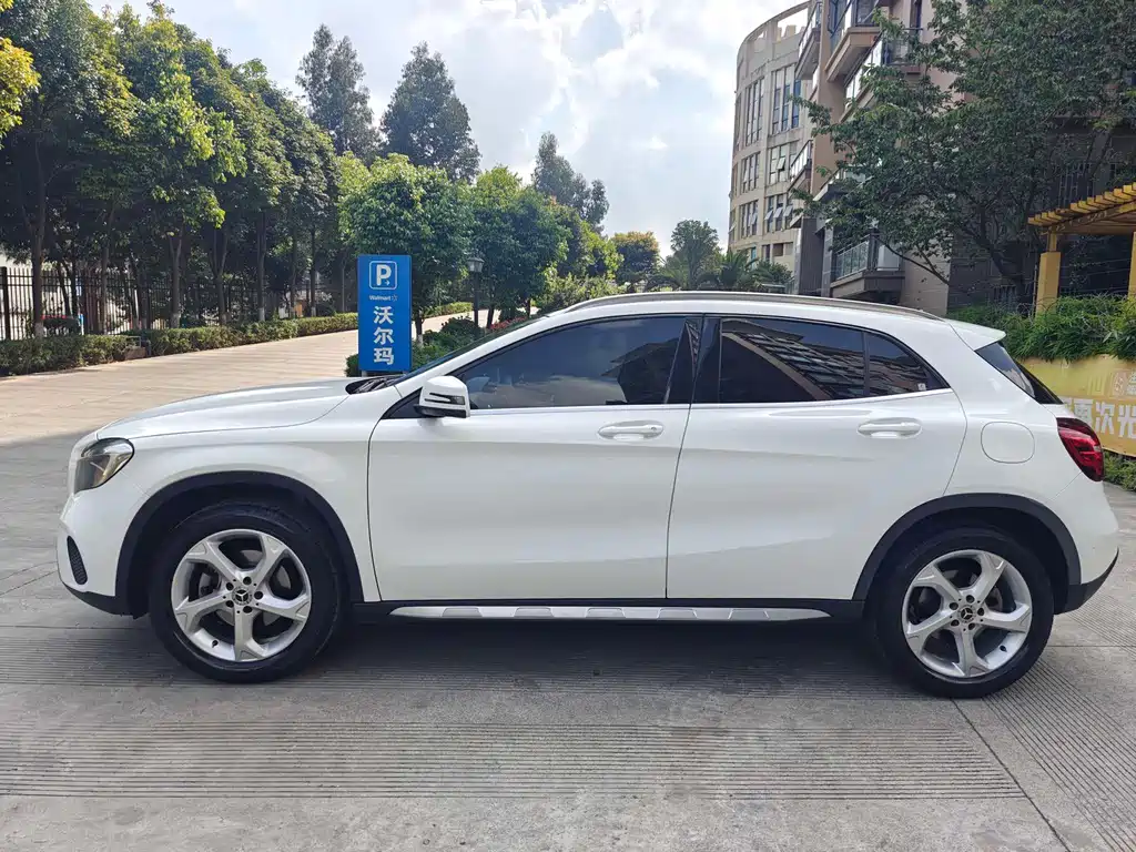 Mercedes-Benz GLA 2018 GLA 200