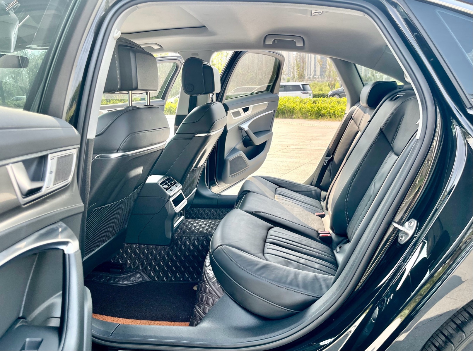 Audi A6L — миниатюра 16