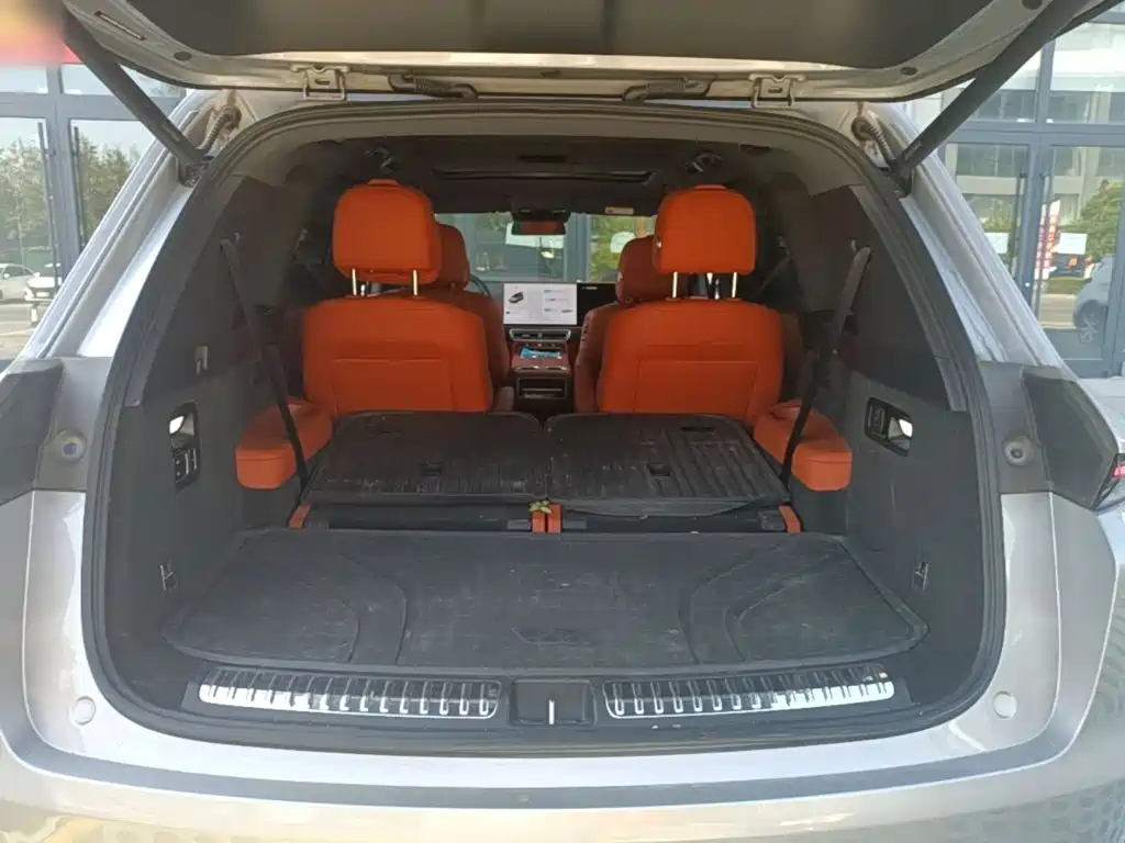 Li Auto Li L8 — миниатюра 19