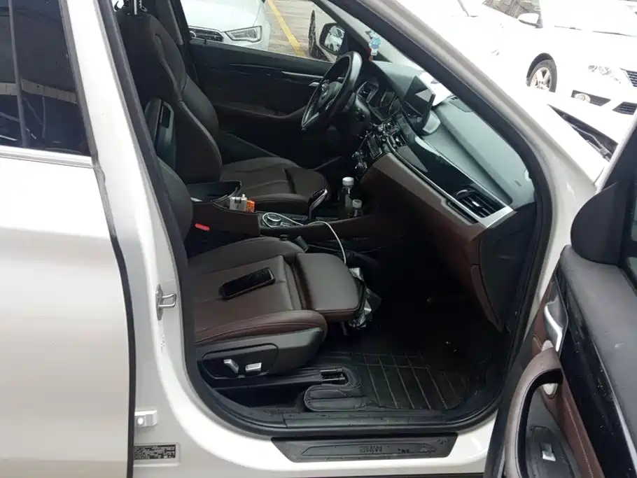 BMW X1 — миниатюра 8