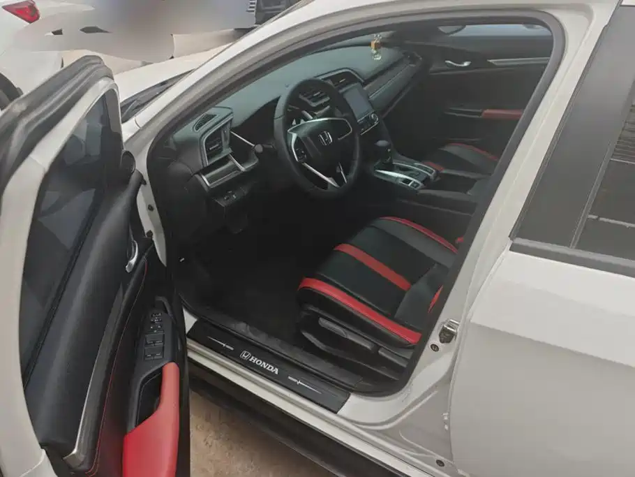 Honda Civic — миниатюра 9