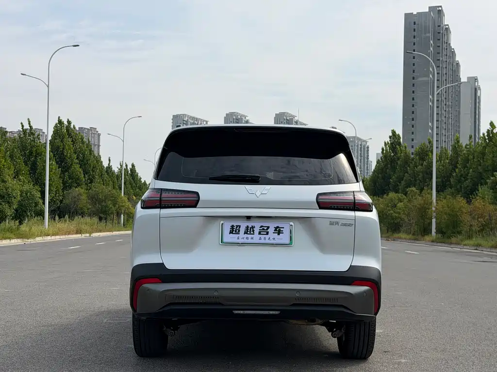 Wuling Xingguang 560 New Energy — миниатюра 6