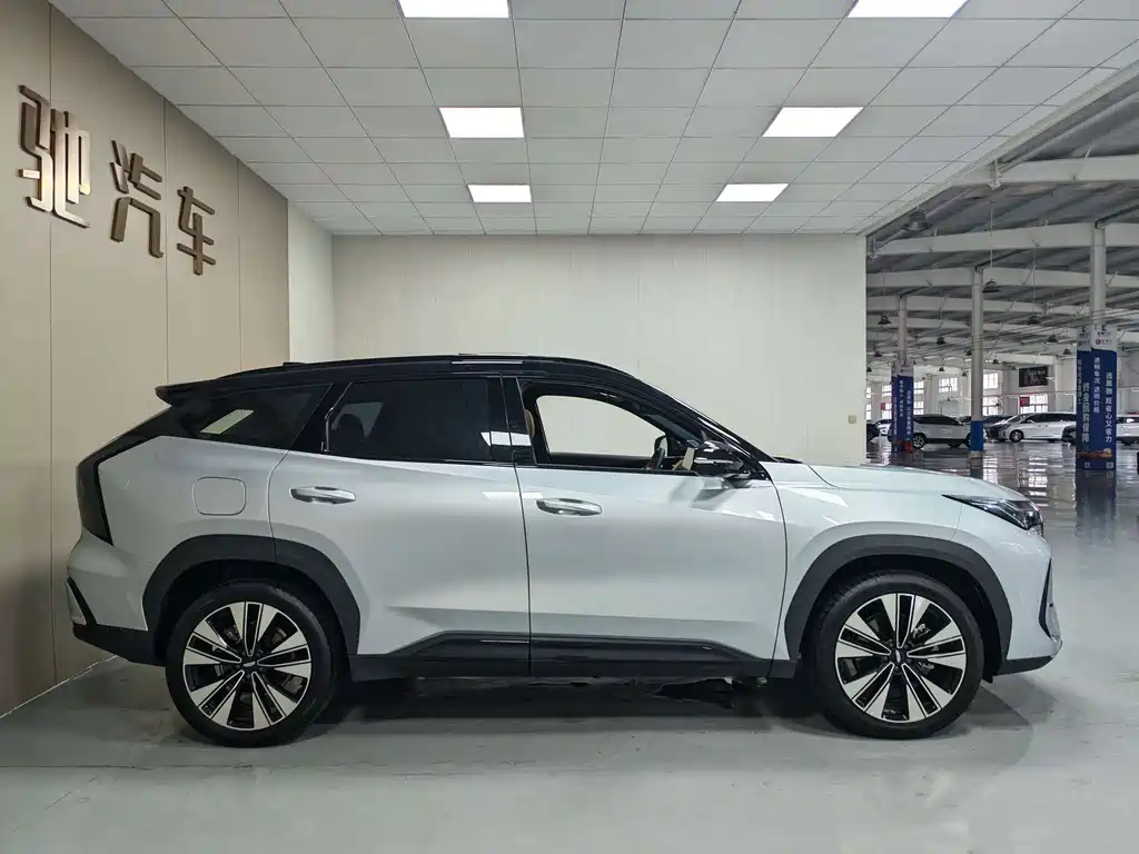 Geely Boyue L — миниатюра 7