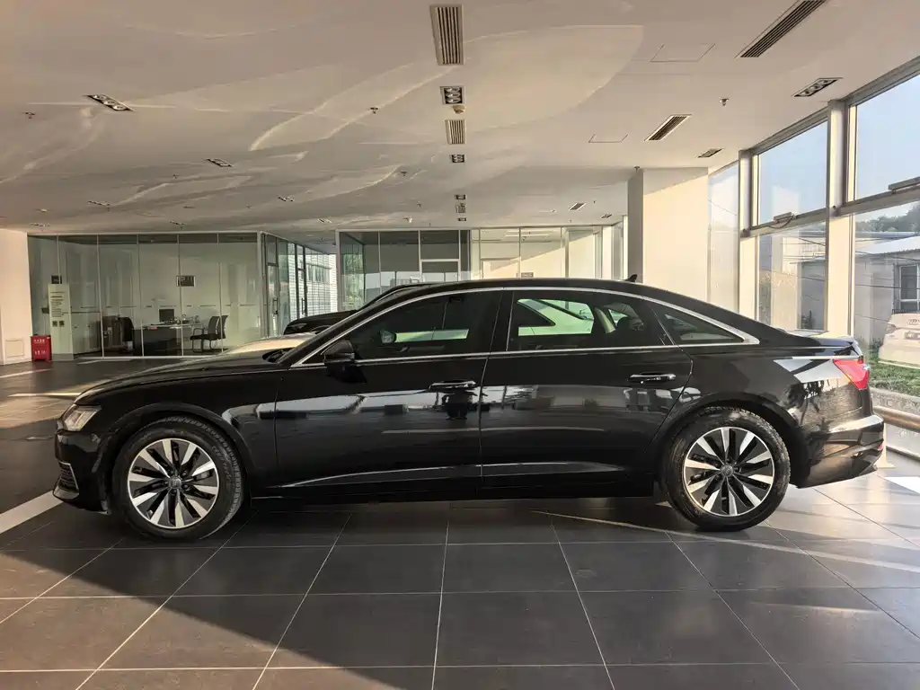 Audi A6L — миниатюра 3
