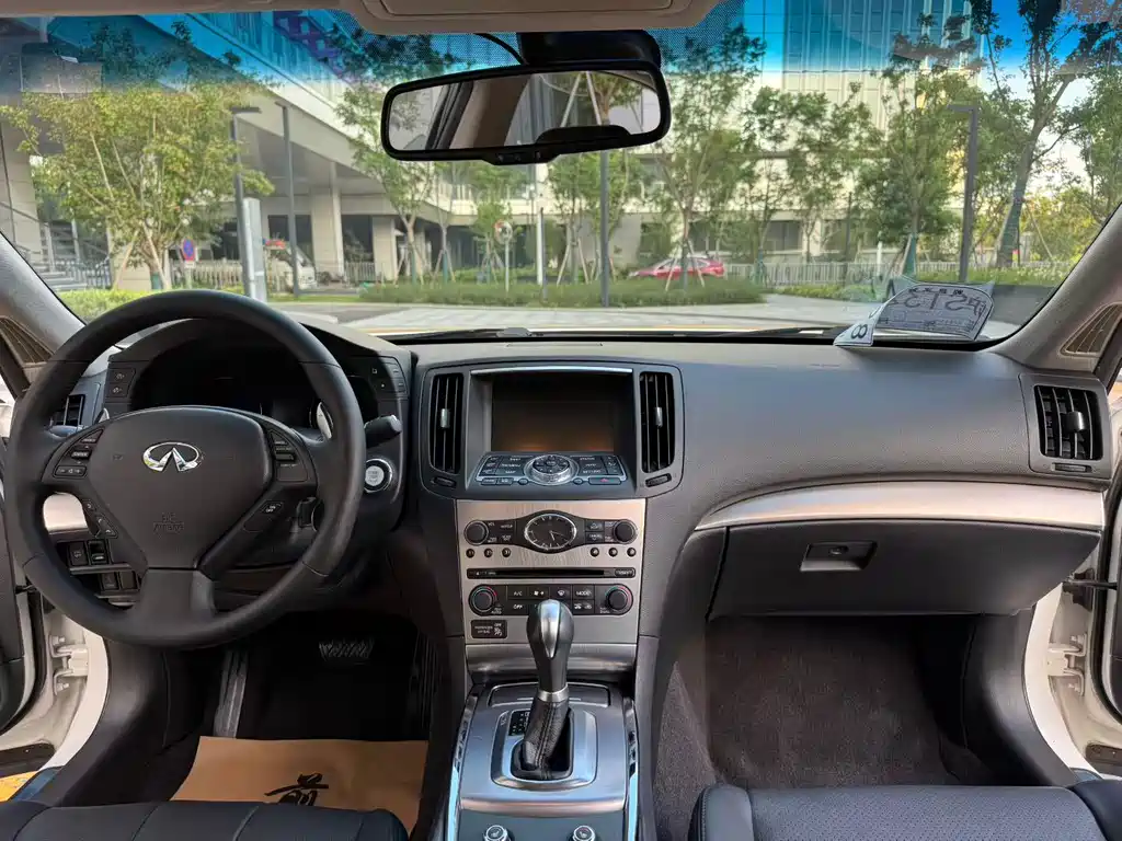 Infiniti G — миниатюра 8