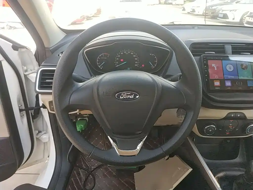Ford Escort — миниатюра 11