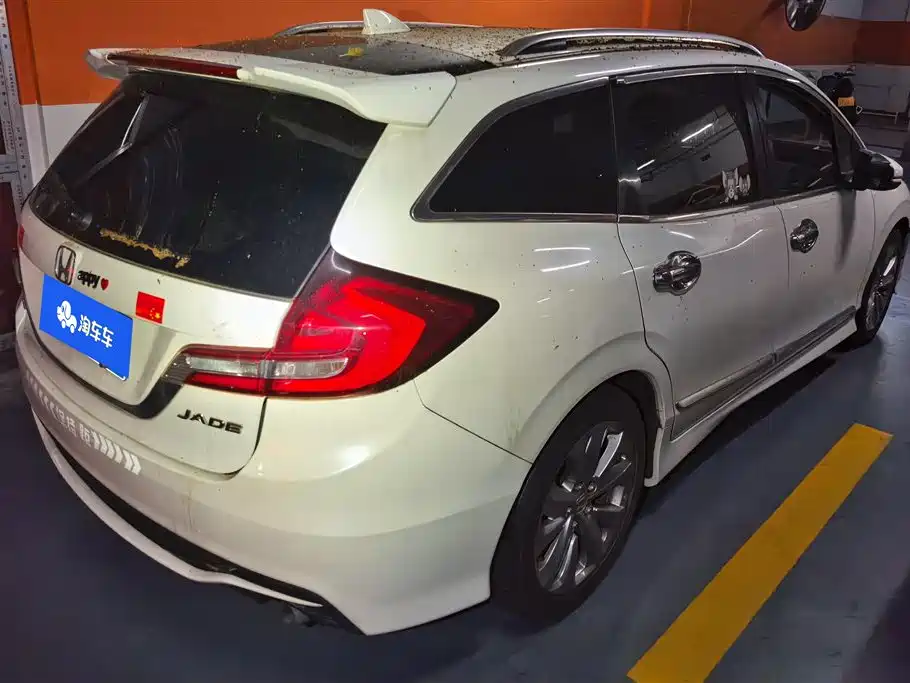 Honda Jade 2017 1.8L AT 5 мест