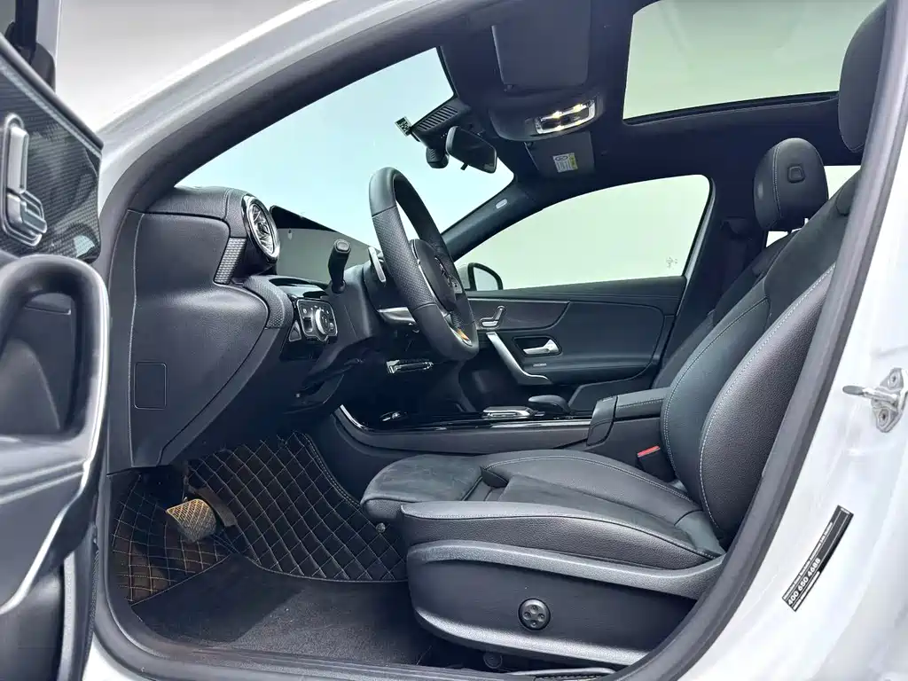 Mercedes-Benz A-Class — миниатюра 4