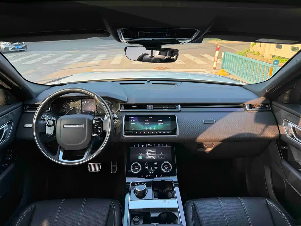 Land Rover Velar — миниатюра 9