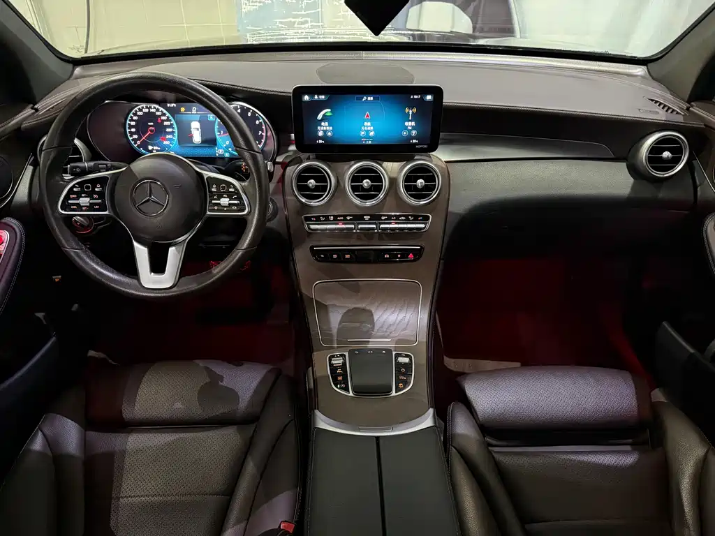 Mercedes-Benz GLC 2022 GLC 260 L 4MATIC Luxury