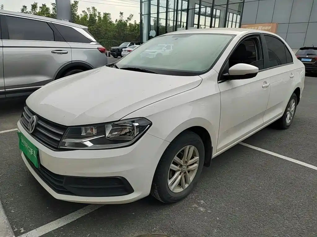 Volkswagen Santana — миниатюра 2