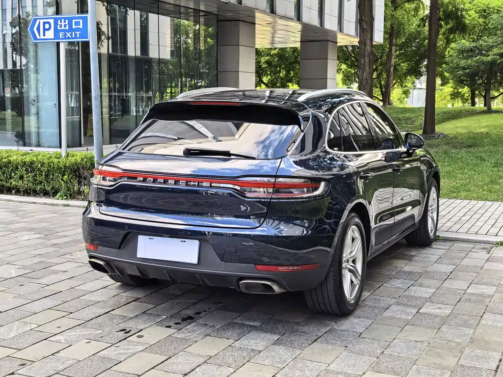 Porsche Macan — миниатюра 41