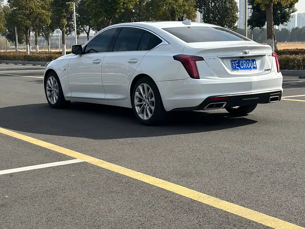 CADILLAC CT5