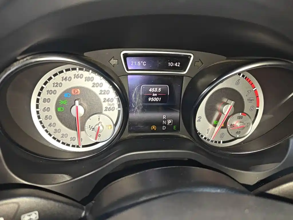 Mercedes-Benz GLA — миниатюра 12