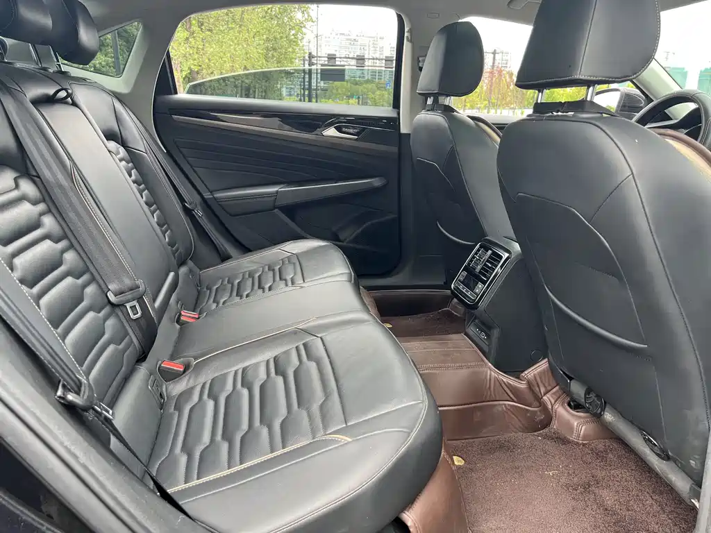Volkswagen Passat — миниатюра 19
