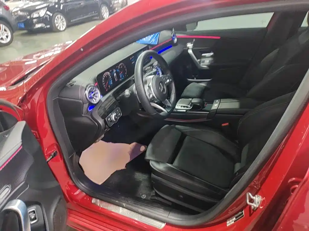 Mercedes-Benz A-Class — миниатюра 11