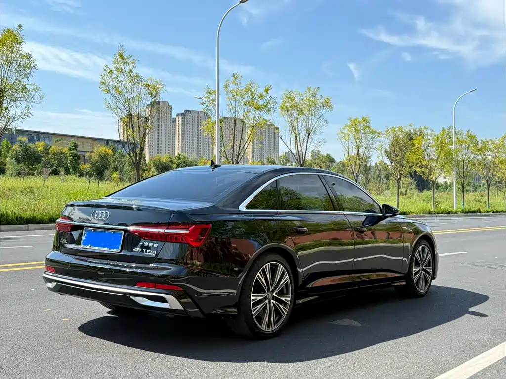 Audi A6L — миниатюра 7