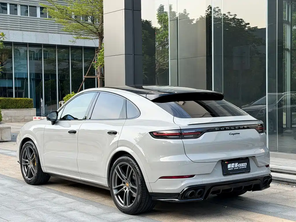 Porsche Cayenne — миниатюра 11