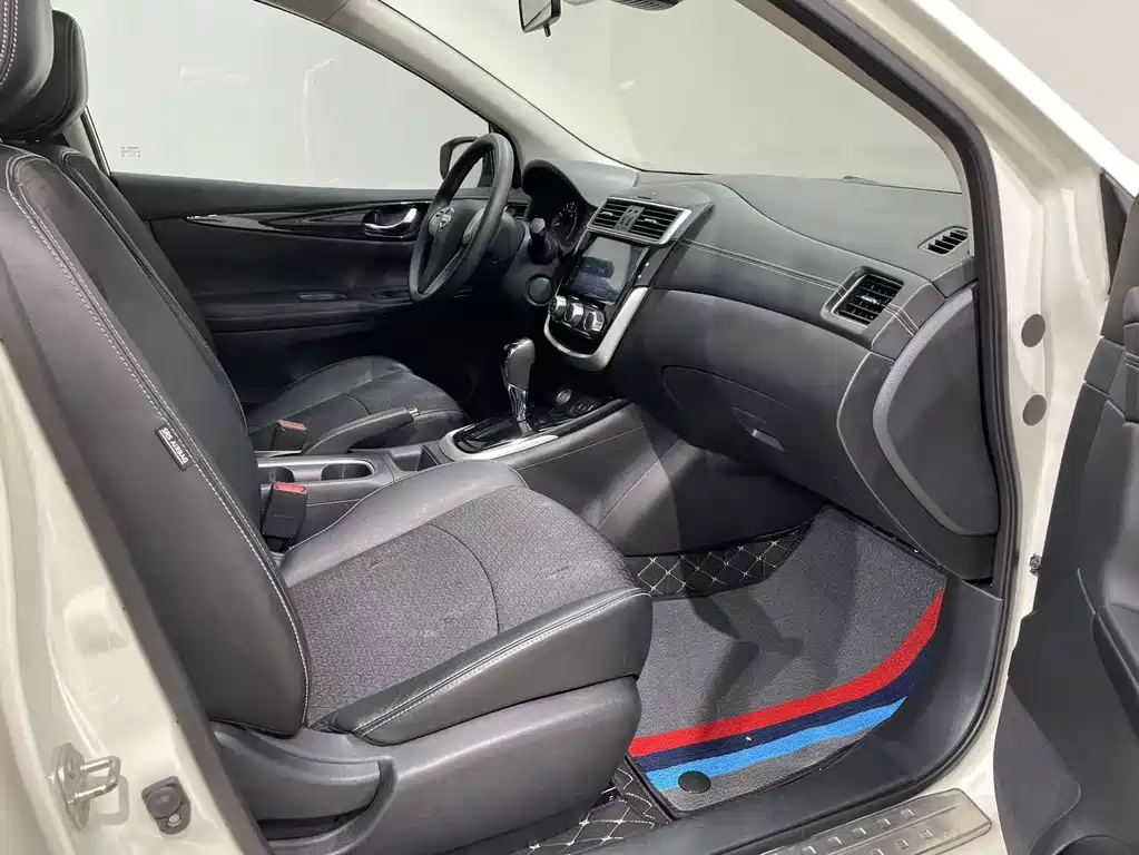 Nissan Tiida — миниатюра 22