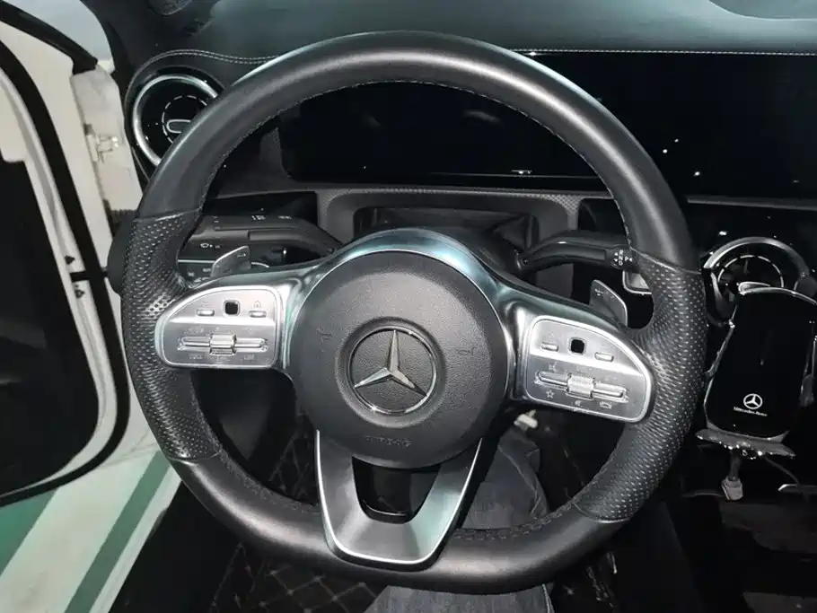 Mercedes-Benz A-Class — миниатюра 15
