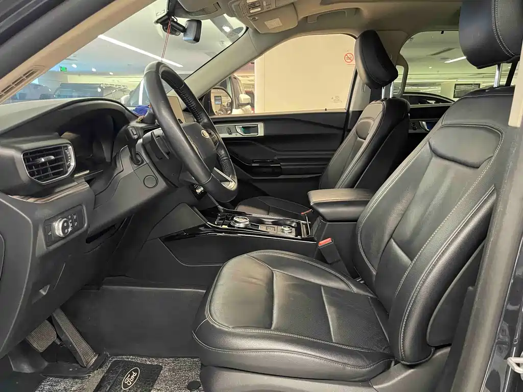 Ford Explorer — миниатюра 7