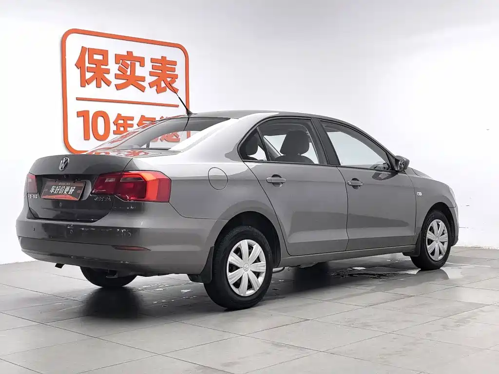 Volkswagen Jetta 2013 1.4L MT Fashion