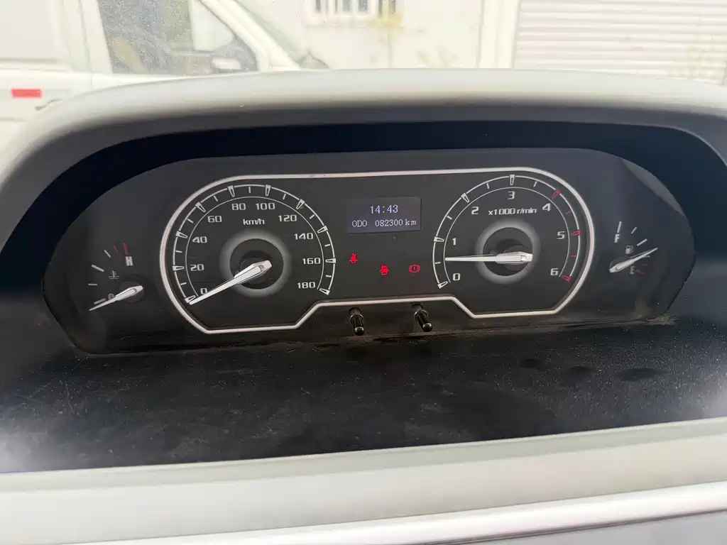 MAXUS V80 — миниатюра 3