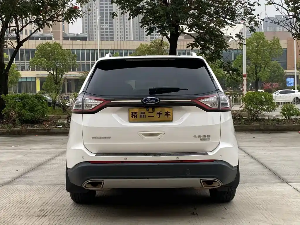 Ford Edge — миниатюра 8