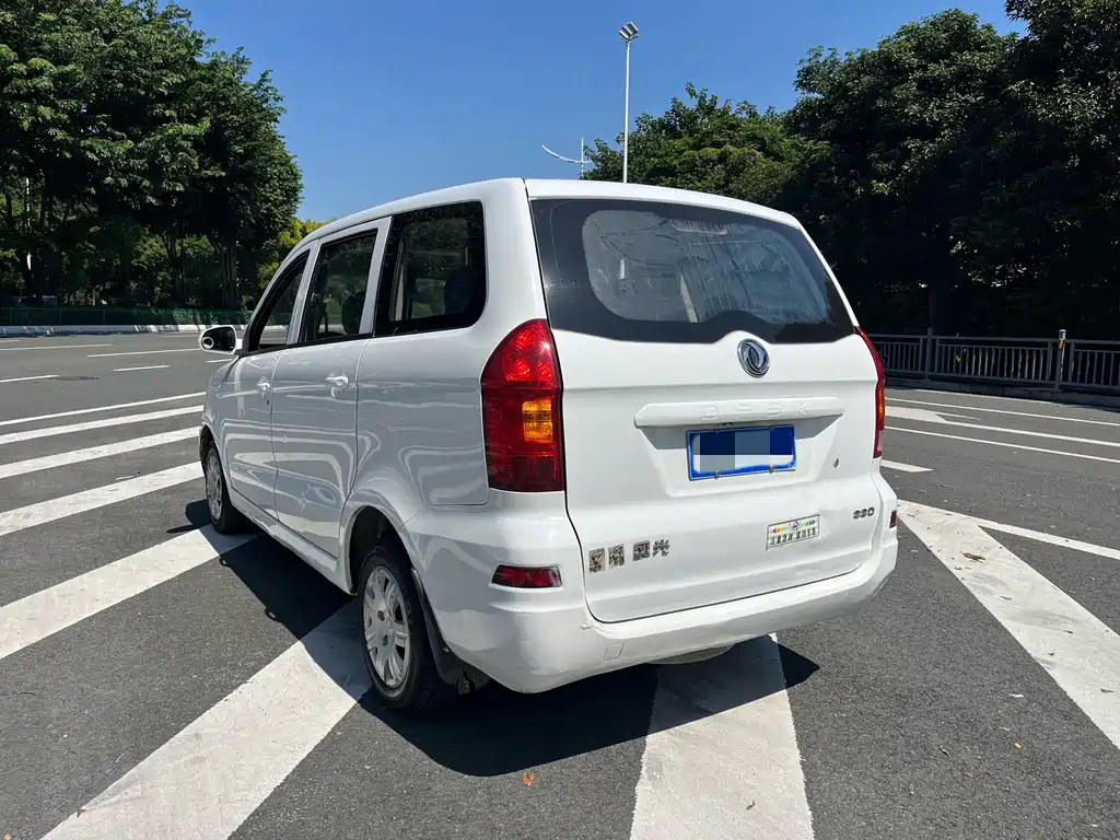 Fengguang Fengguang 350 — миниатюра 4