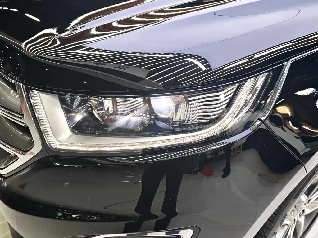 Ford Edge — миниатюра 9