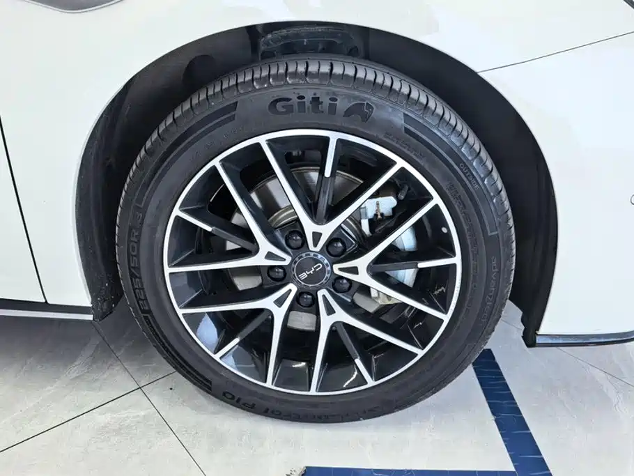 BYD Seal — миниатюра 6