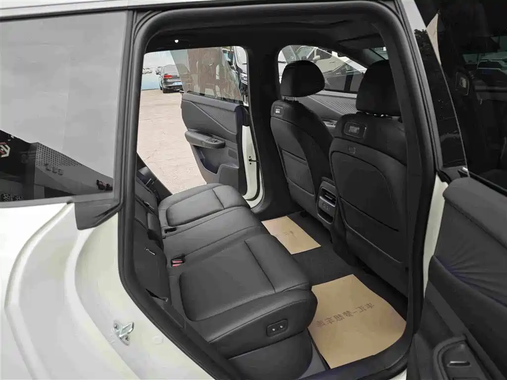 Nissan 日产NX8 — миниатюра 10