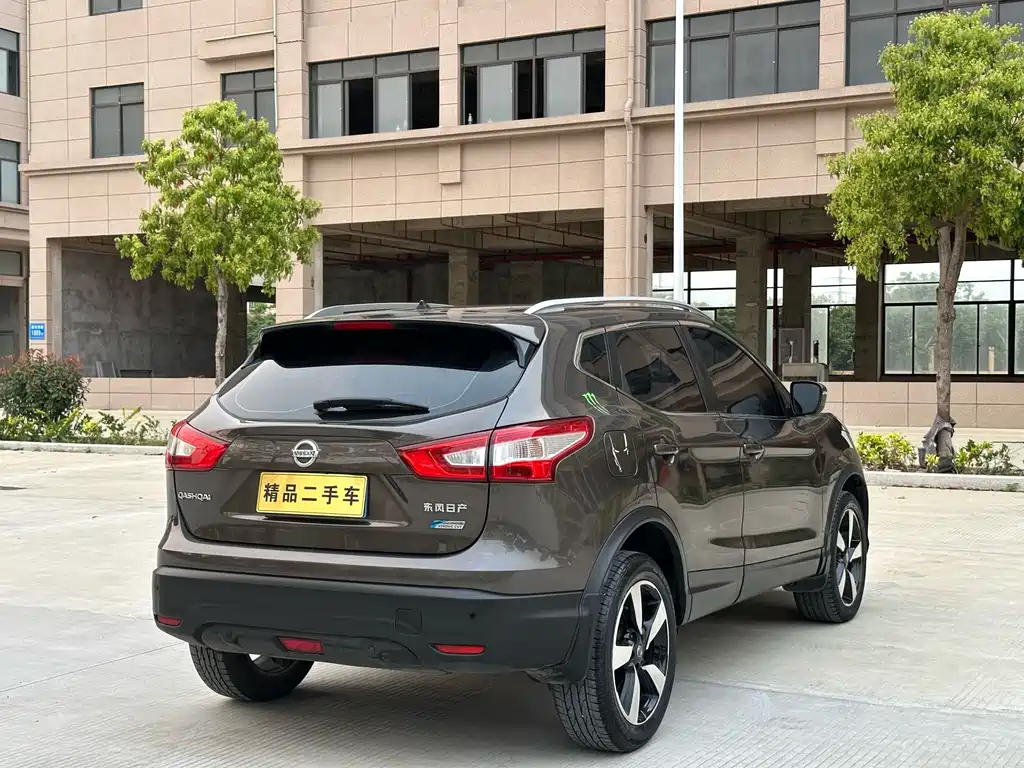Nissan Qashqai — миниатюра 7