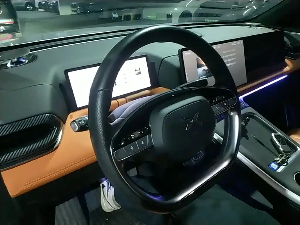 XPeng G9 — миниатюра 10