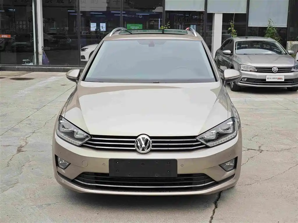 Volkswagen Golf Sportsvan — миниатюра 2