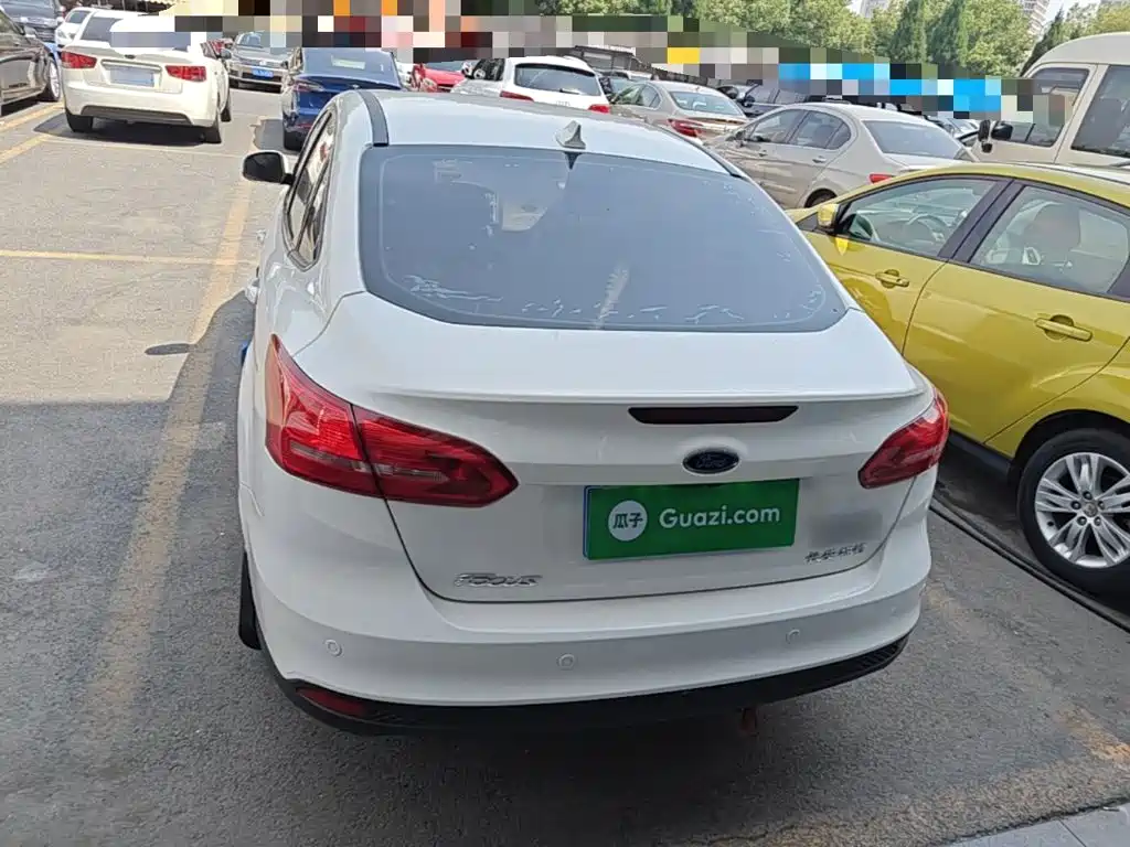 Ford Focus — миниатюра 6