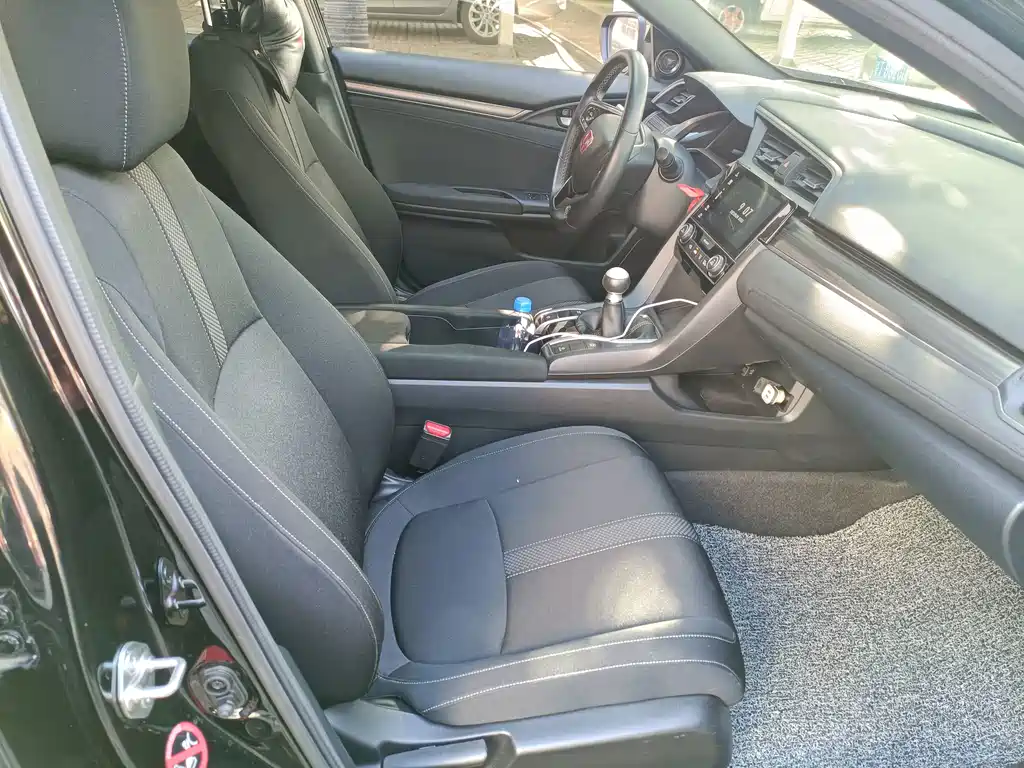 Honda Civic — миниатюра 5