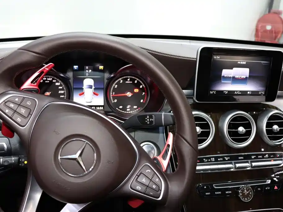 Mercedes-Benz GLC — миниатюра 14