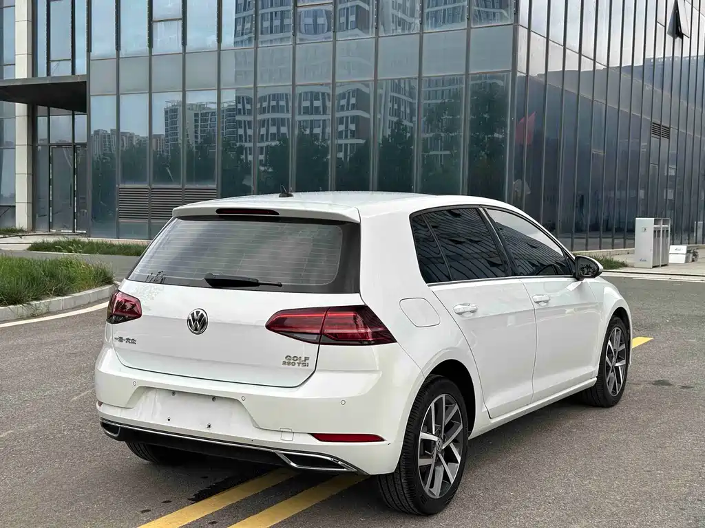 Volkswagen Golf — миниатюра 9