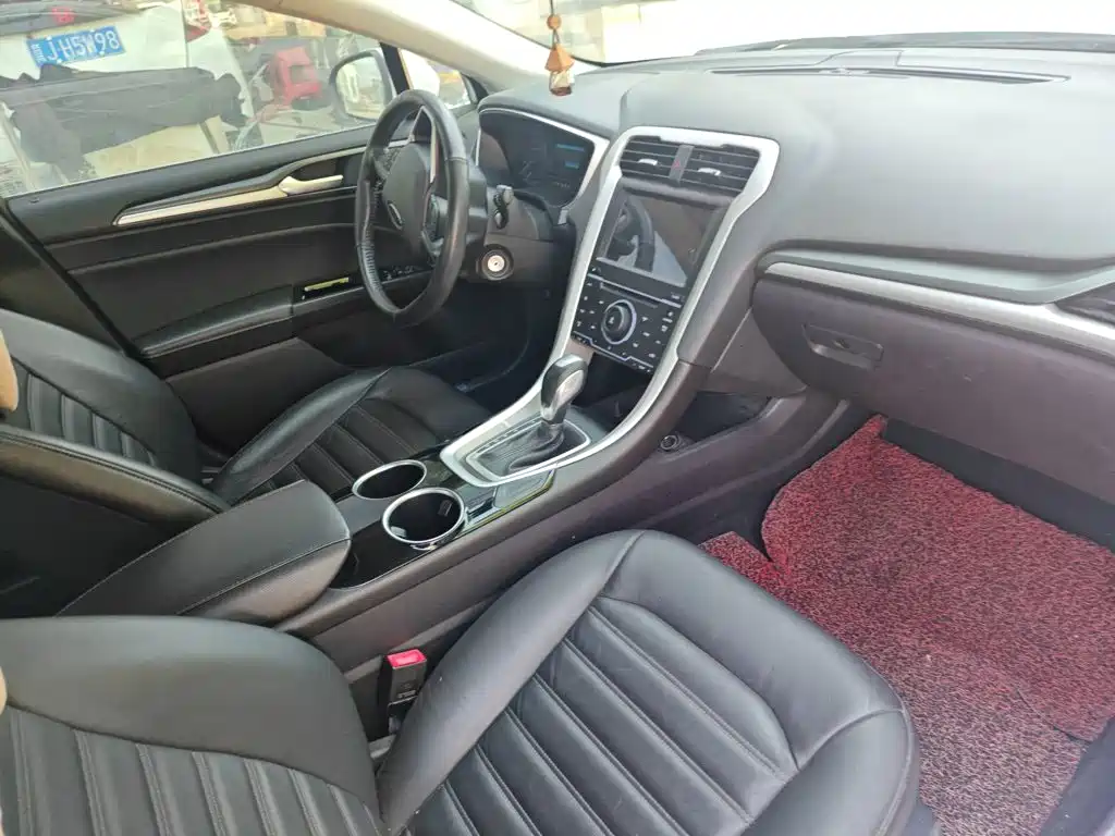 Ford Mondeo — миниатюра 12