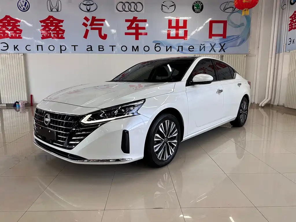 Nissan Teana 2023