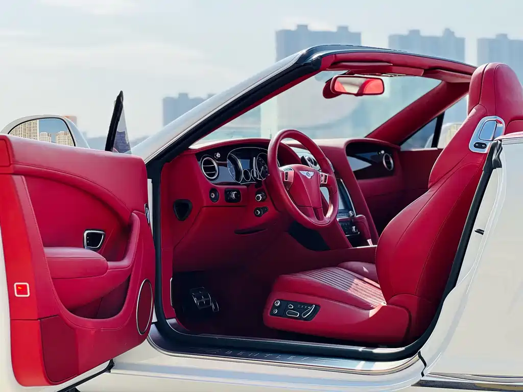 Bentley Continental — миниатюра 4