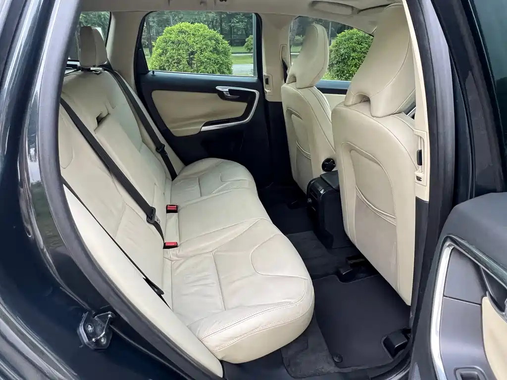 Volvo XC60 (Import) — миниатюра 14