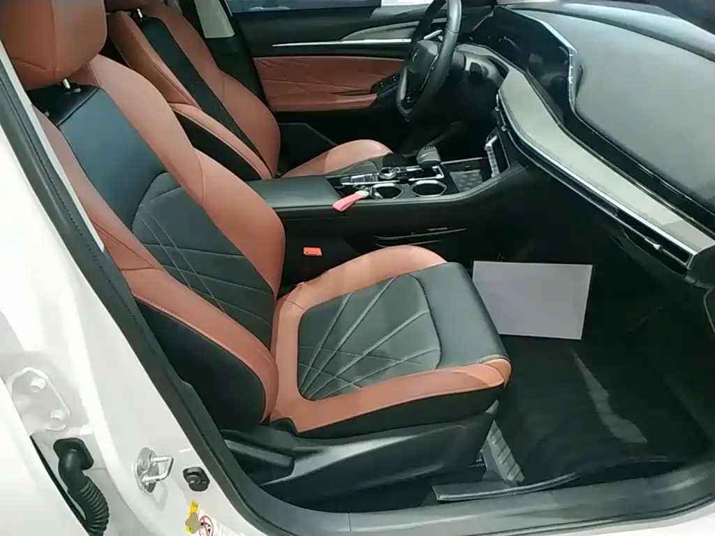 Changan Eado — миниатюра 25