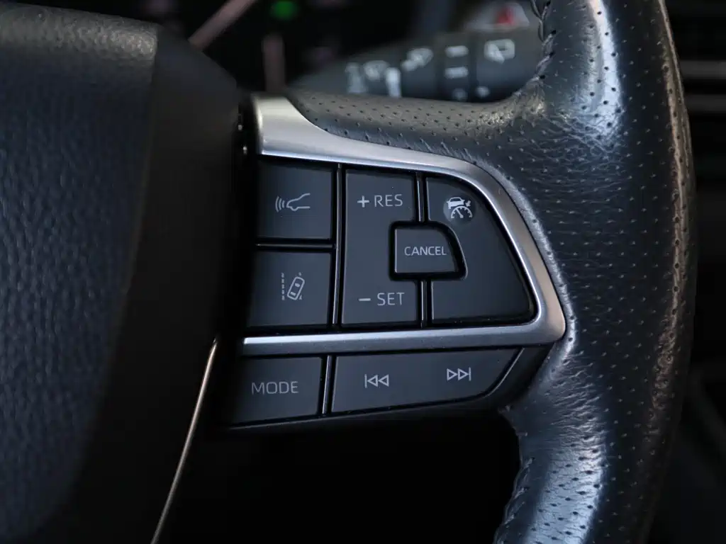 Toyota Sienna 2023 2.5L Luxury