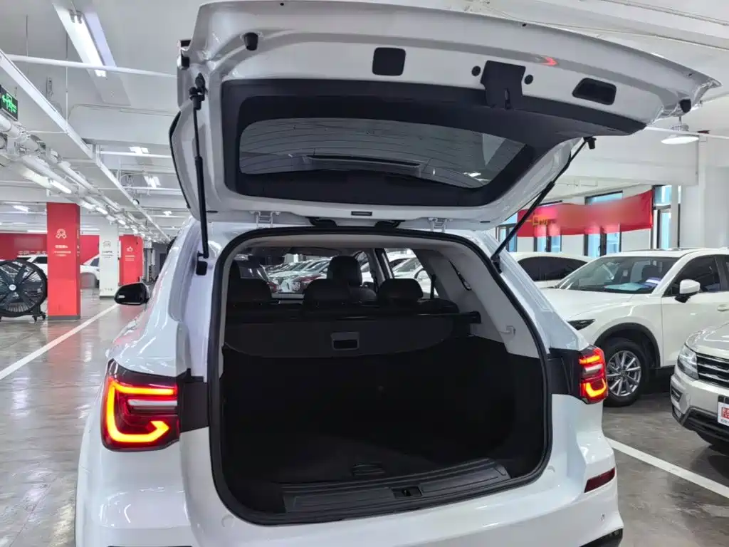 Roewe RX5 — миниатюра 19